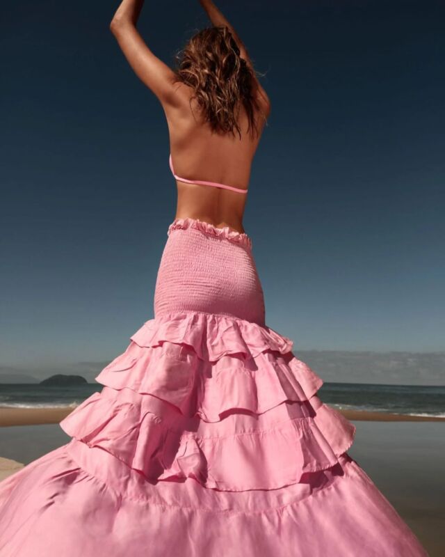 The Mullet Skirt from #barbiecore#gapaz 💕Shop Now
Shop Online
Shop via WhatsAppwww.d.boutique